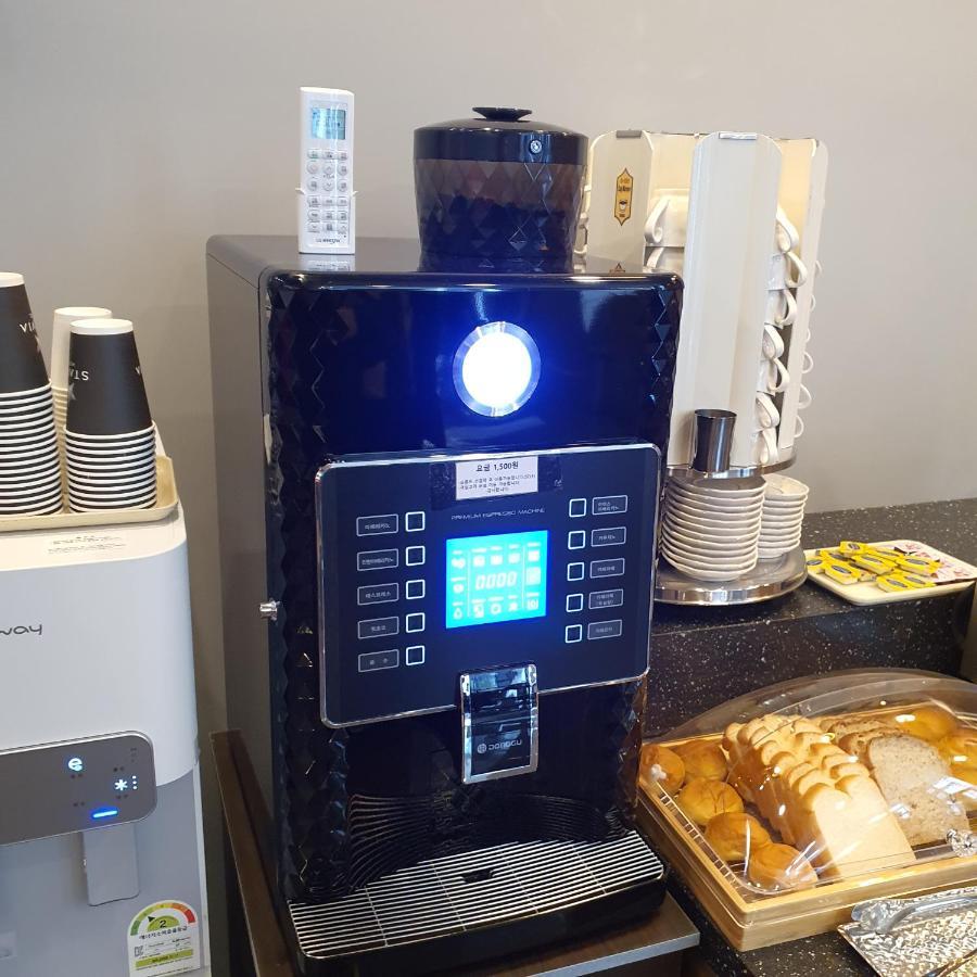 Hotel Gimpo Stavia Zewnętrze zdjęcie